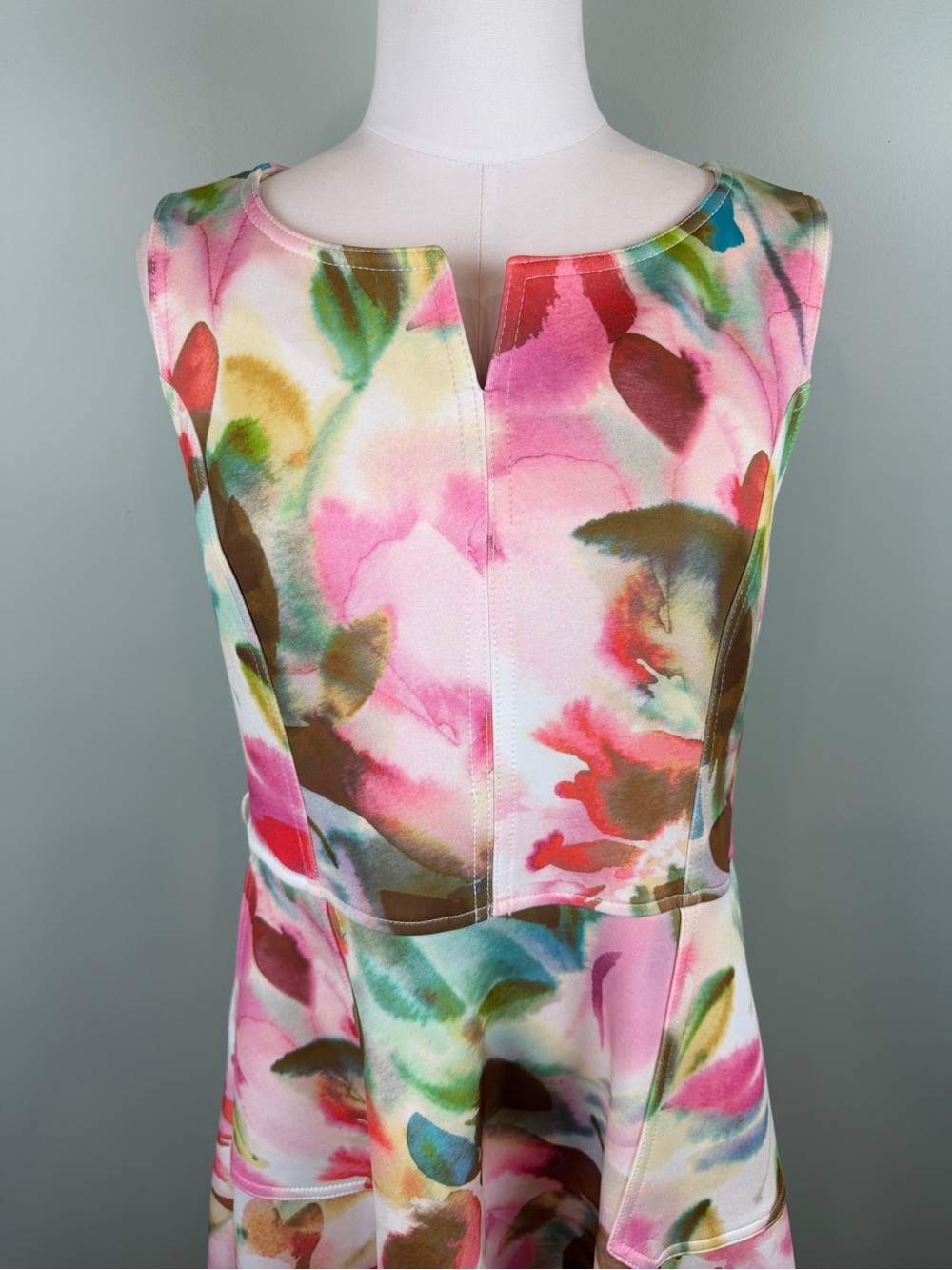 Calvin Klein Floral Watercolor Dress Sleeveless Fit & Flare stretch Dress sz 10 - Picture 2 of 9